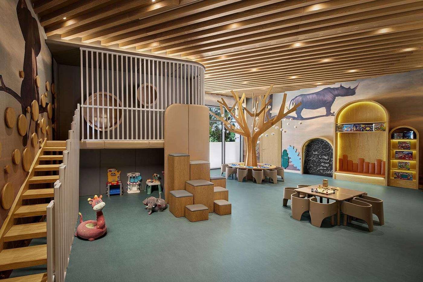 Gloria-Serenity-Resort-Lobby-83