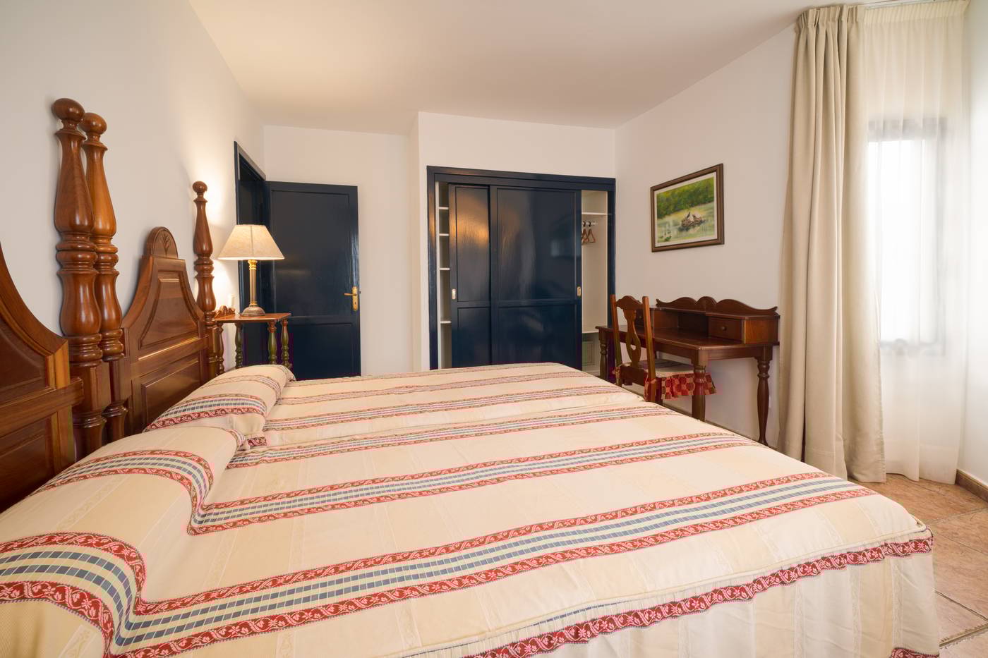 Nazaret-Mansion-Room-24