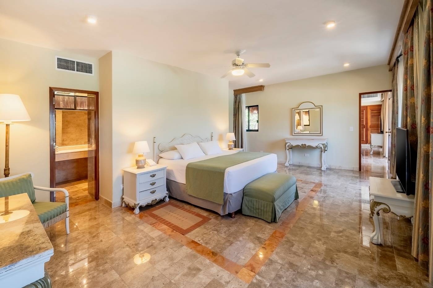 Iberostar-Waves-Tucan-Room-28