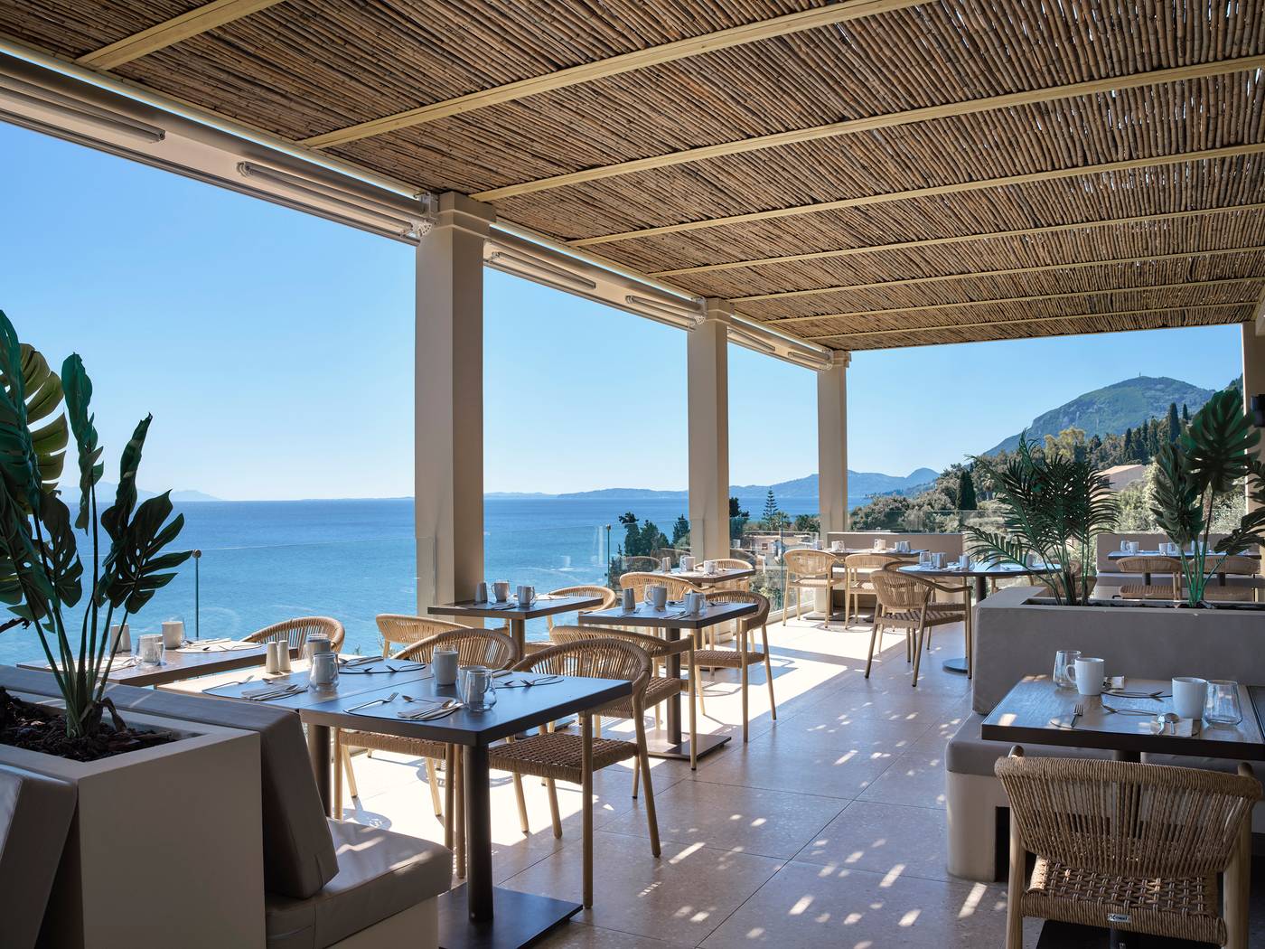 19.08.25 Aeolos Beach Resort