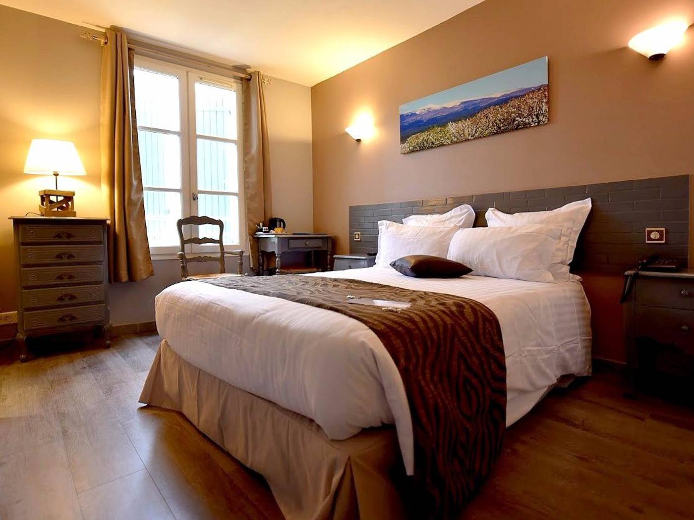La Ferme-France-AVIGNON-Room-6