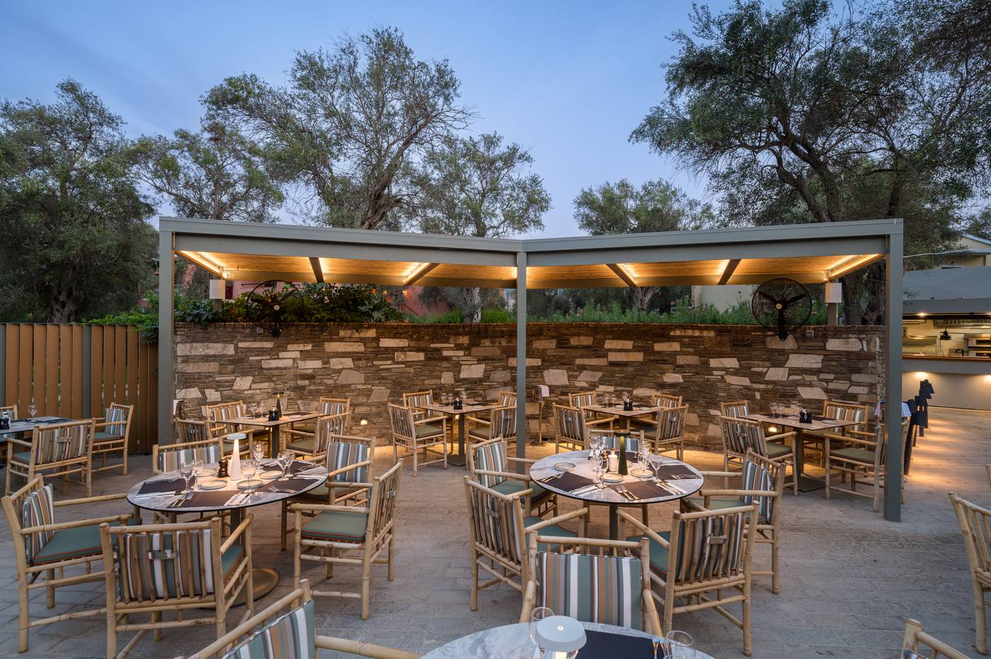 07.05.25 Sentido Apollo Palace