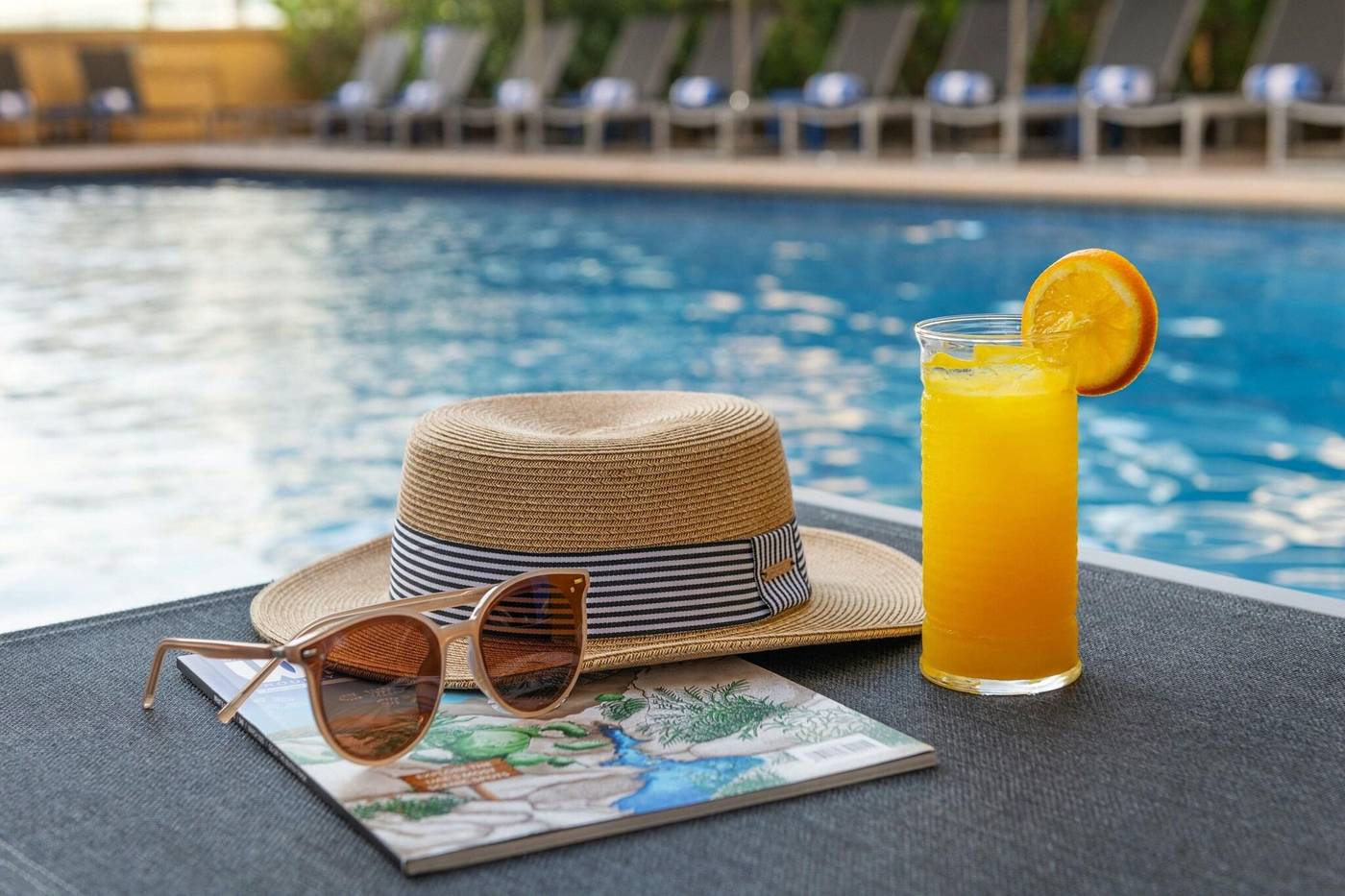 Delta-Hotels-by-Marriott-Jumeirah-Beach-Pool-16