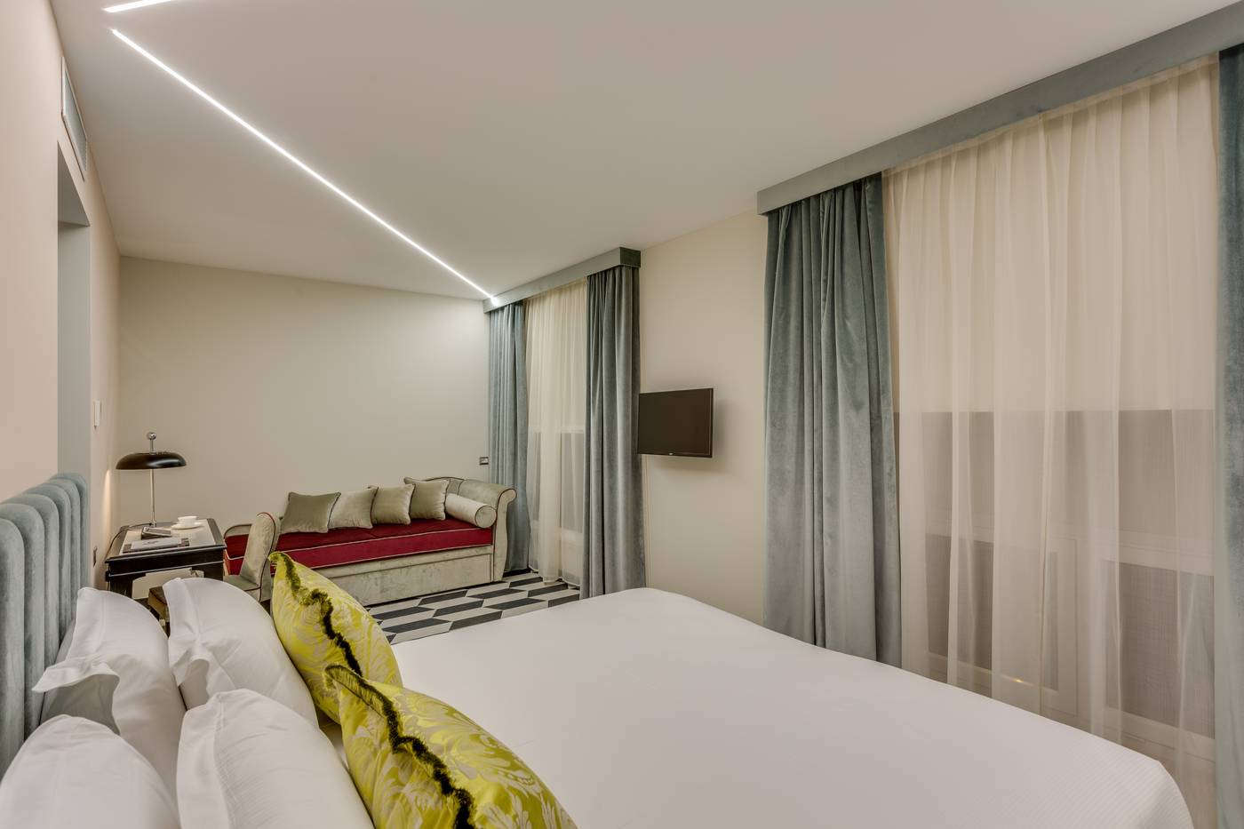Otivm-Hotel-Room-16
