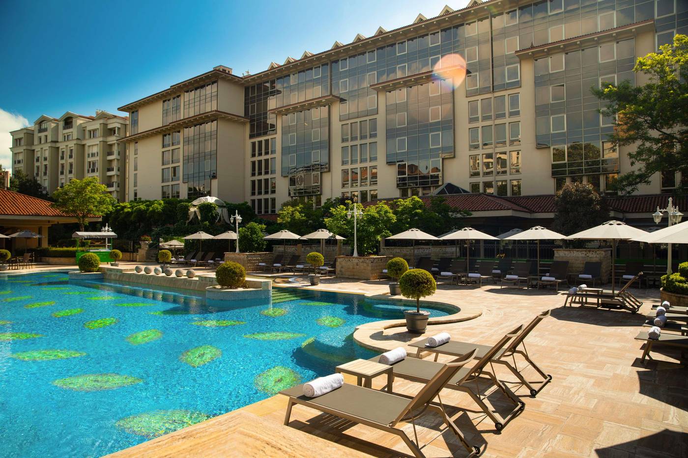 Grand-Hyatt-Istanbul-Pool-63