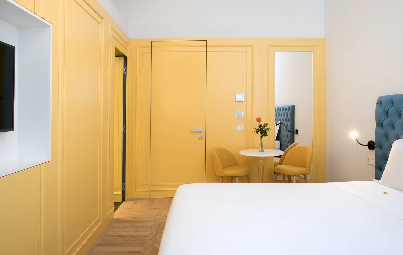 Boutique-Centrale-Palace-Room-18