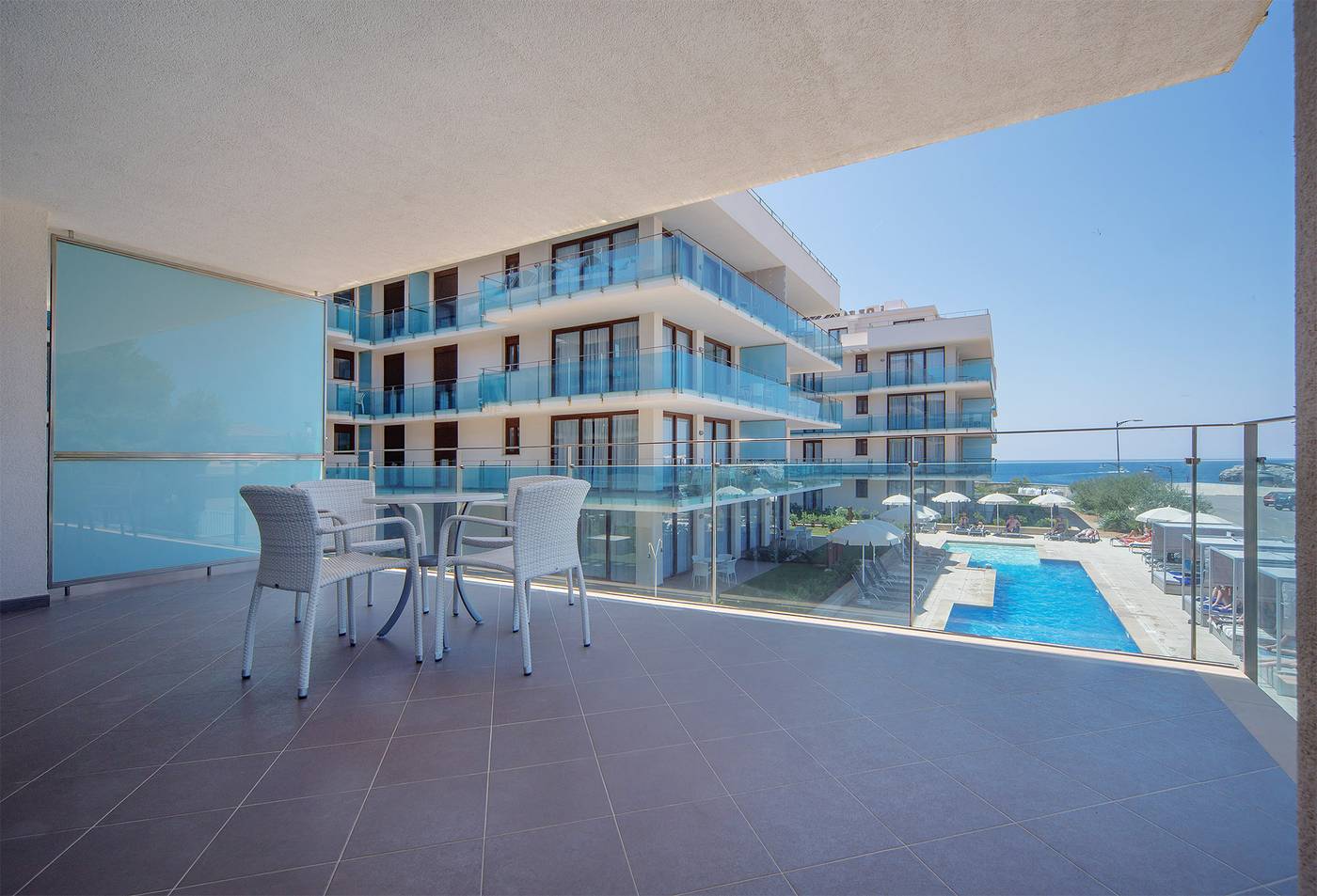 Caprice-Skyline-Aparthotel-Room-11