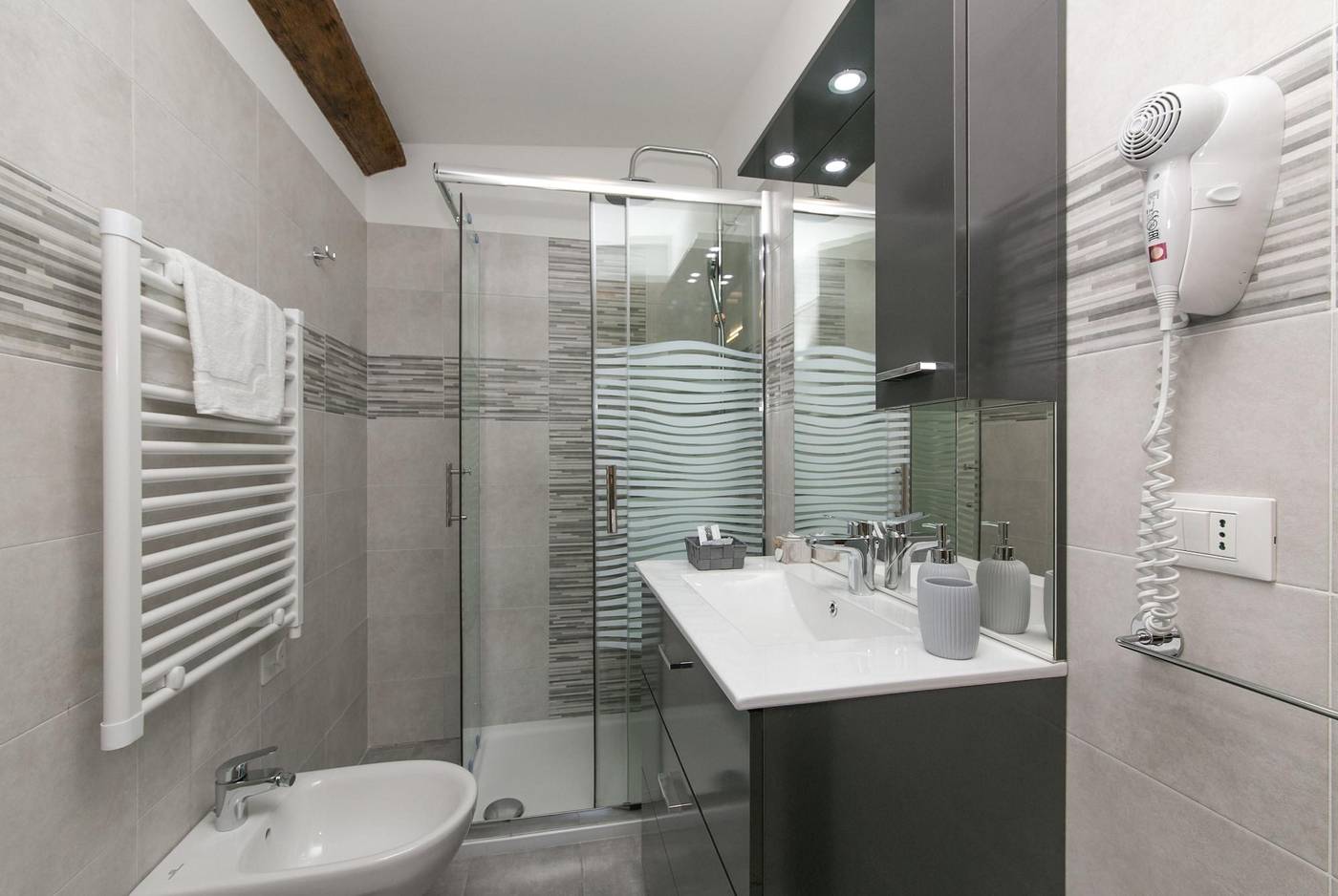 Red-Lion-Guest-House-Room-26