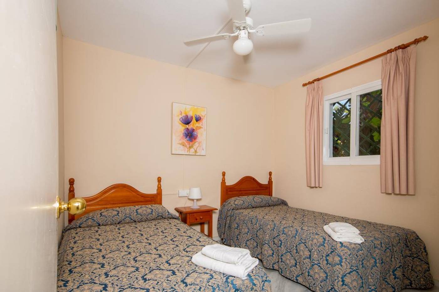 Las-Rosas-de-Capistrano-Room-45