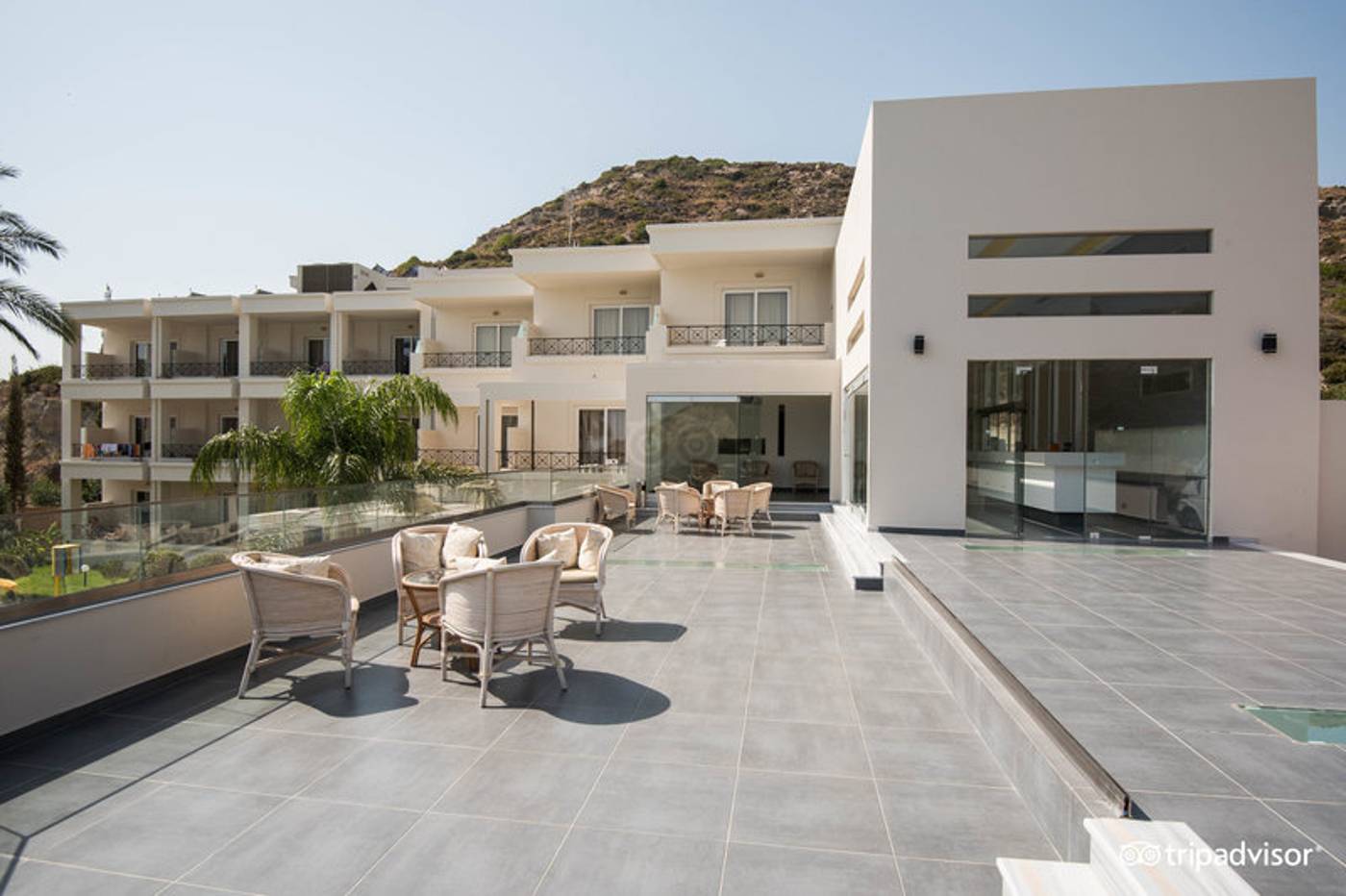 Olympia-Sun-Terrace-20