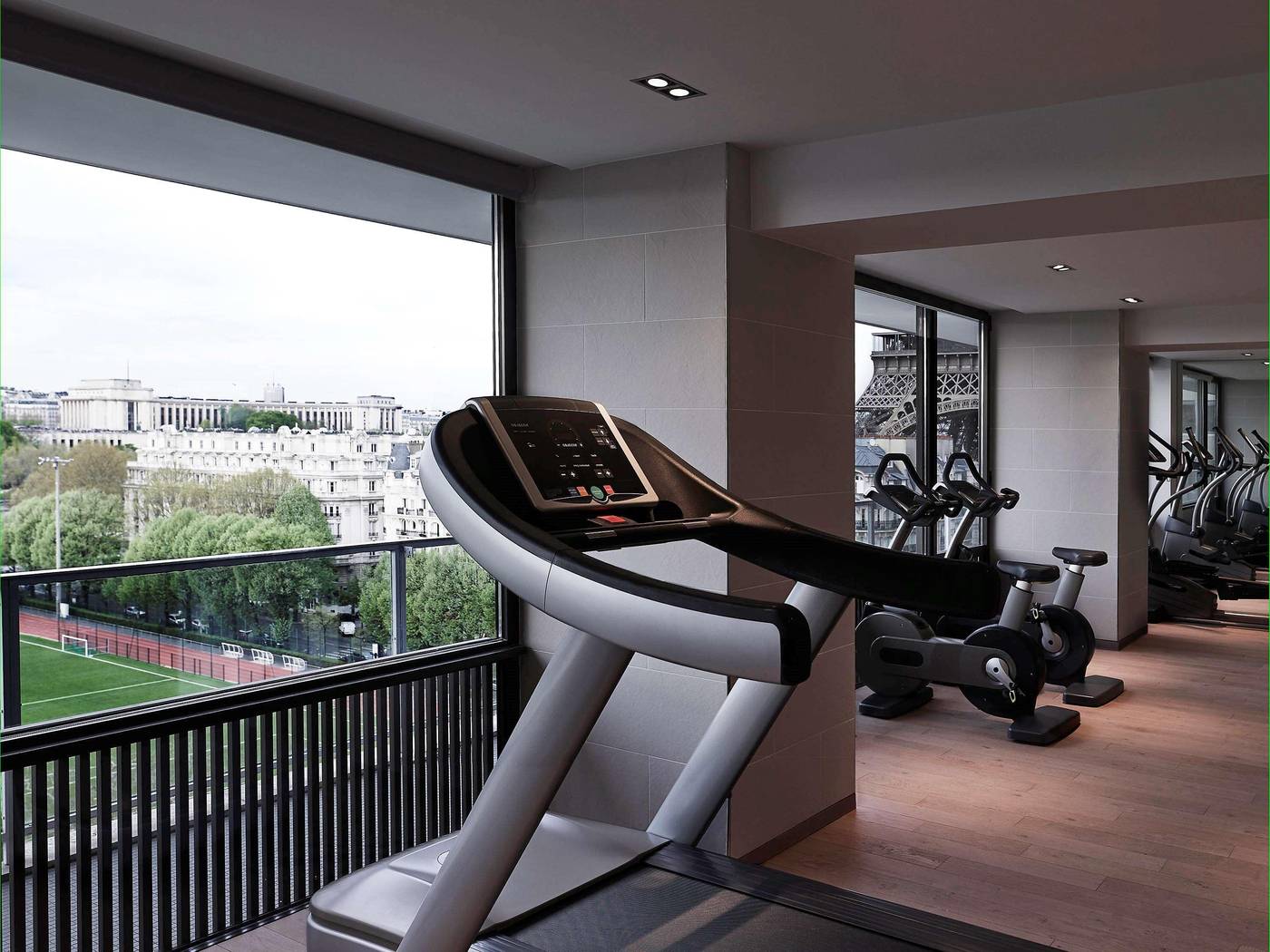 Pullman-Paris-Tour-Eiffel-Sports-and-Entertainment-79