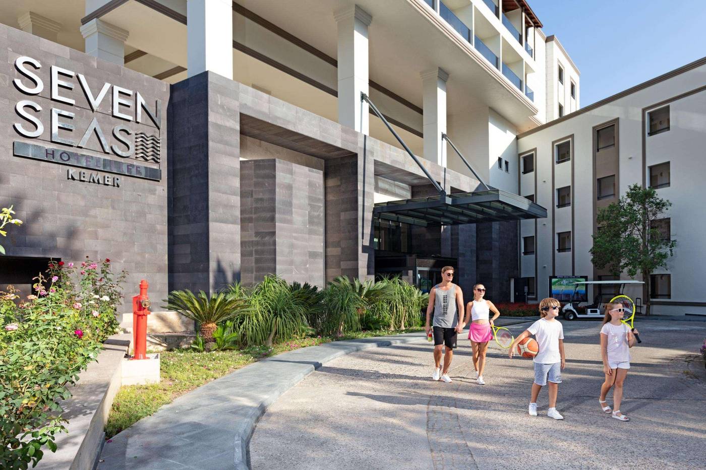 Seven-Seas-Hotel-Life-General-view-24