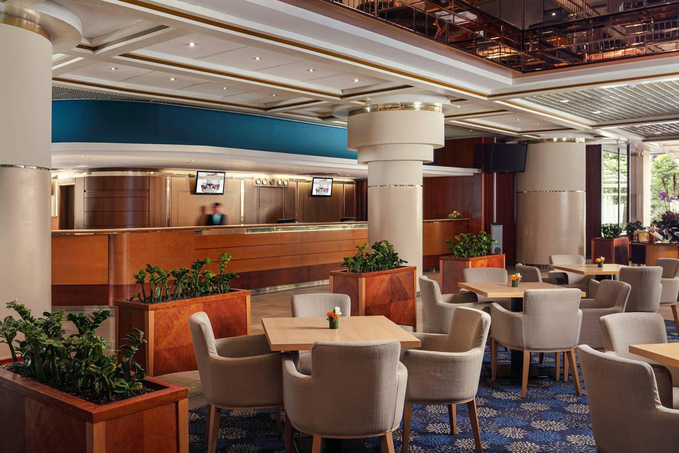 Panorama-Hotel-Prague-Lobby-4