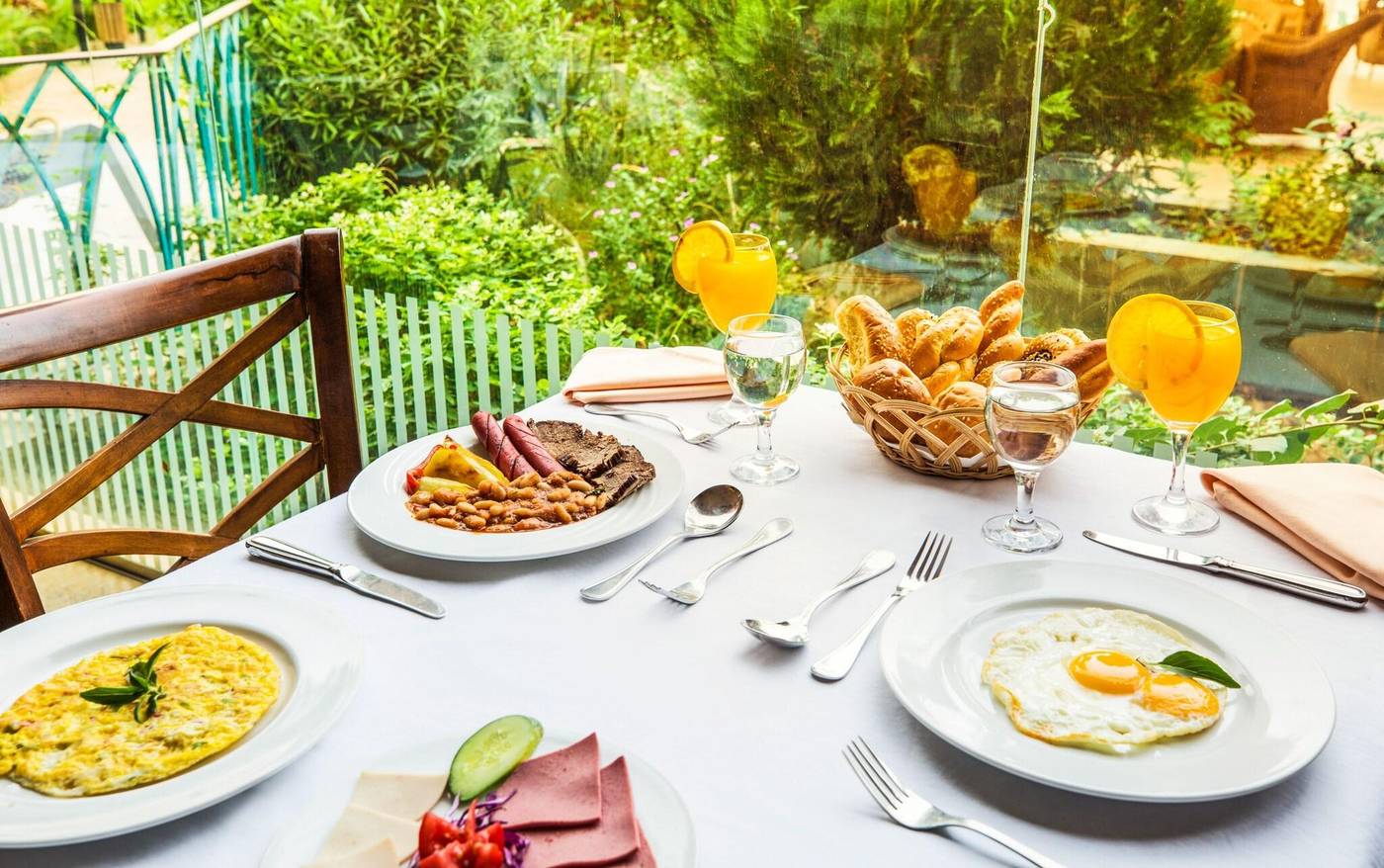 Pyramisa-Hotel-Luxor-Restaurant-35