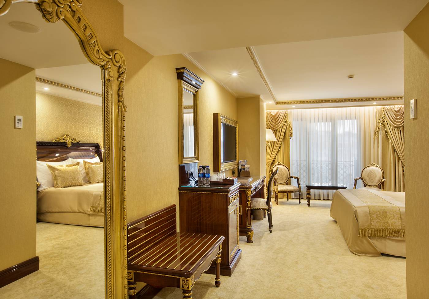 Ottomans-Life-Hotel-Deluxe-Room-17