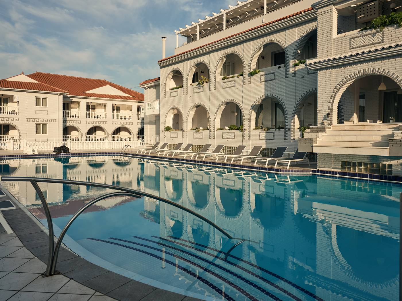 Meandros-Boutique---Spa-Hotel---Adults-Only-Pool-2