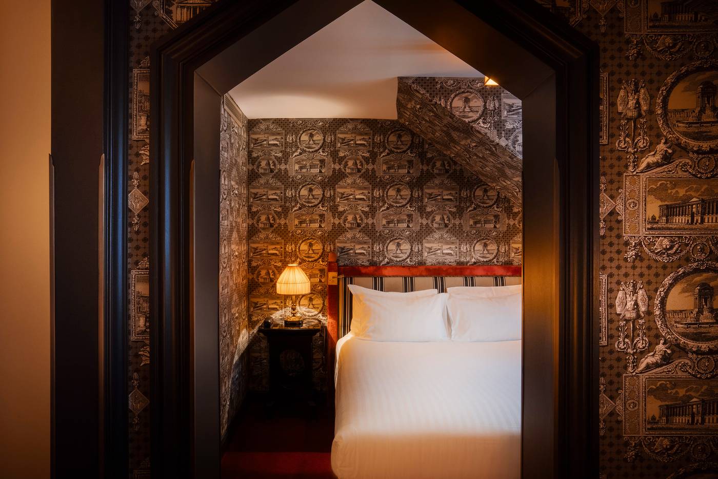 Maison-Athenee-Room-34