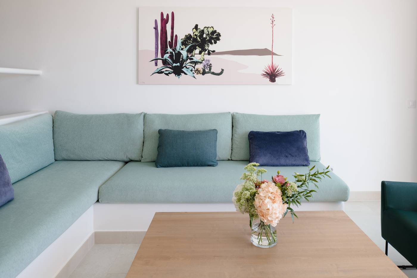 Plus-Fariones-Suite-Hotel--Room-33