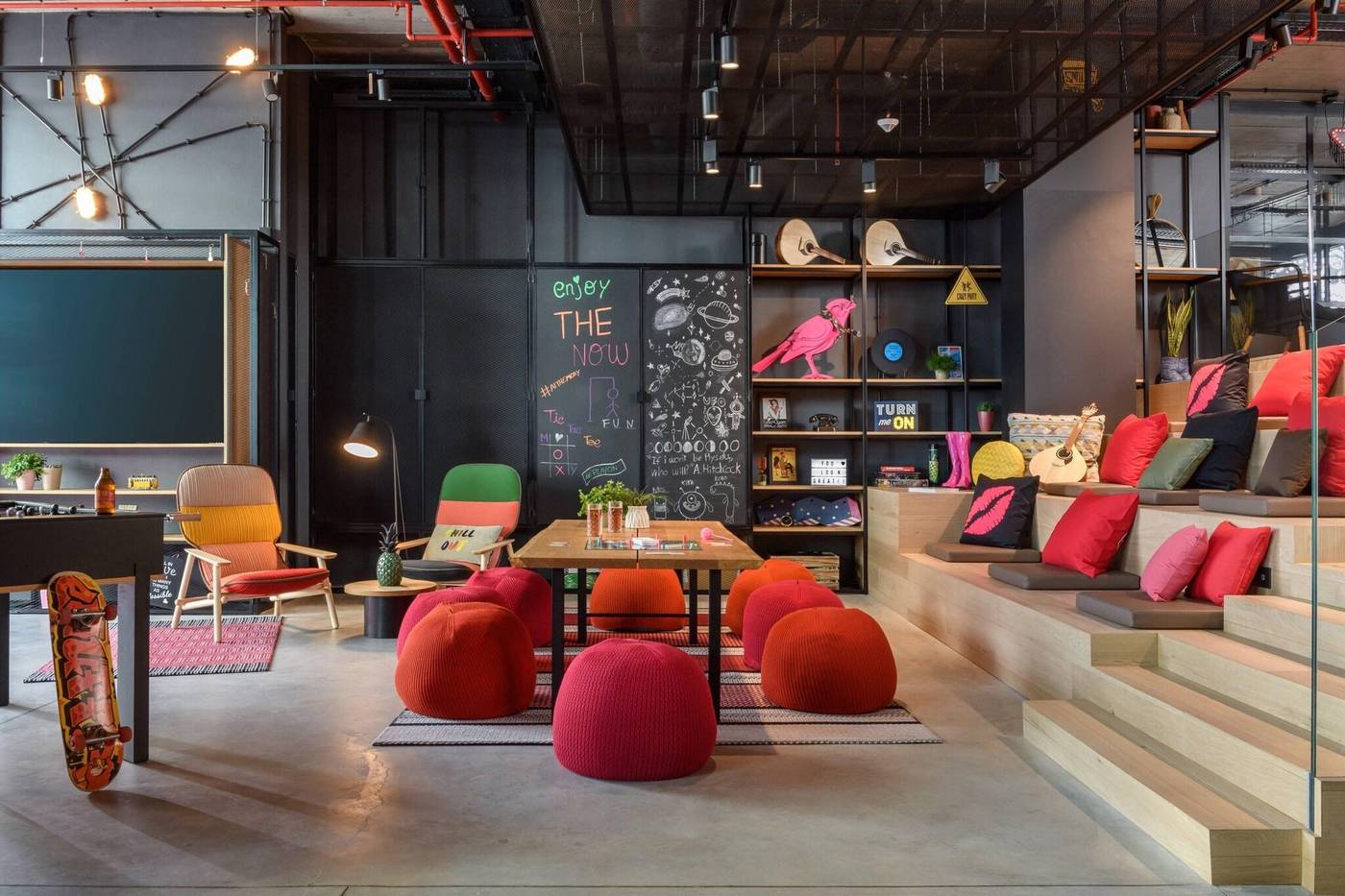 Moxy-Lisbon-City-Lobby-58