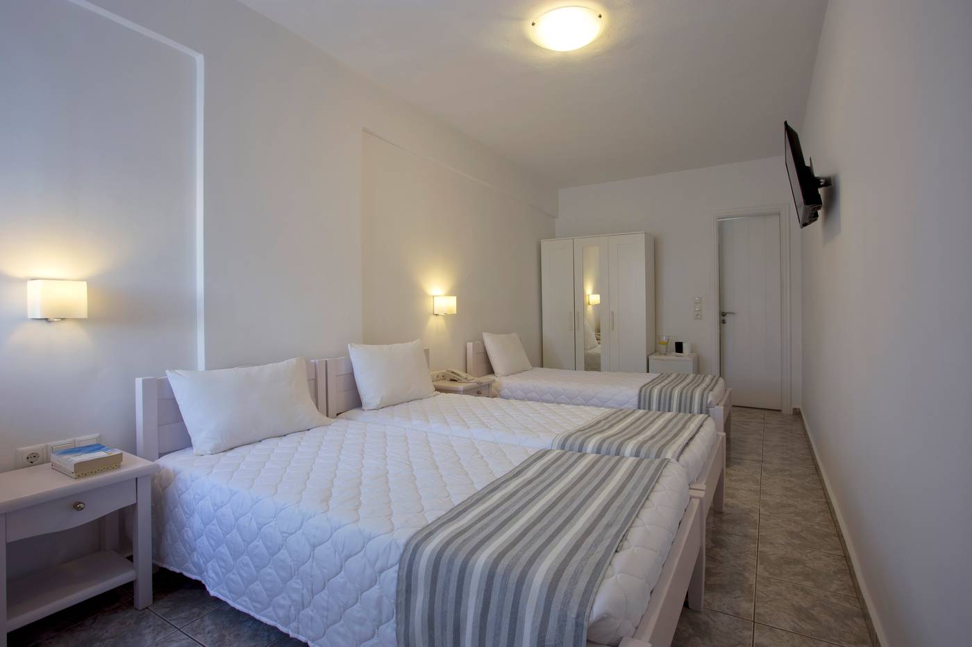 Alexandra-Aparthotel-Room-27