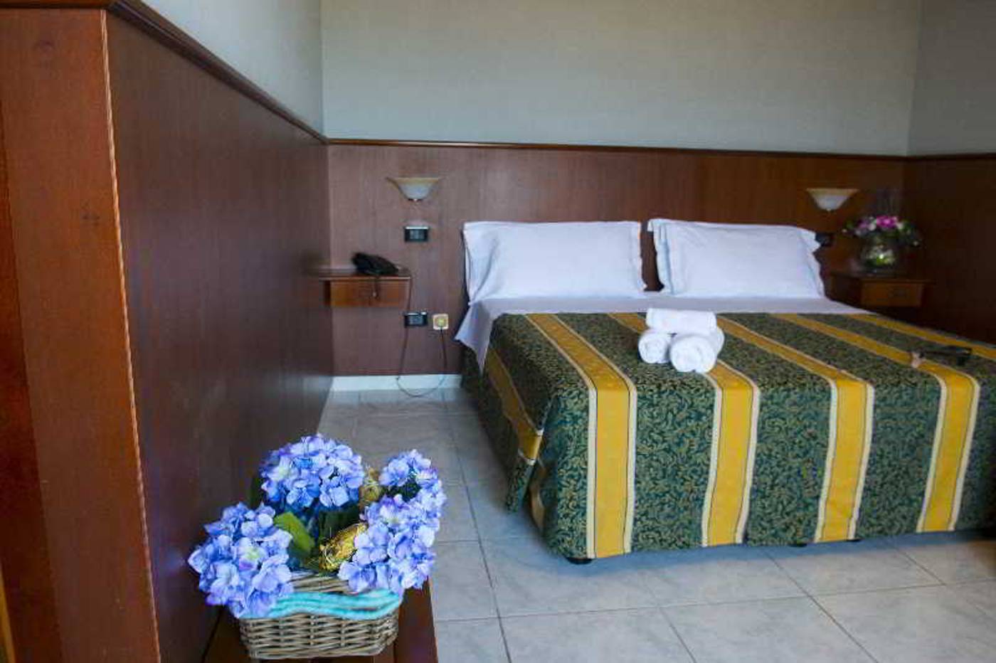 Dei Pini-Italy-PORTO EMPEDOCLE (AG)-Room-10