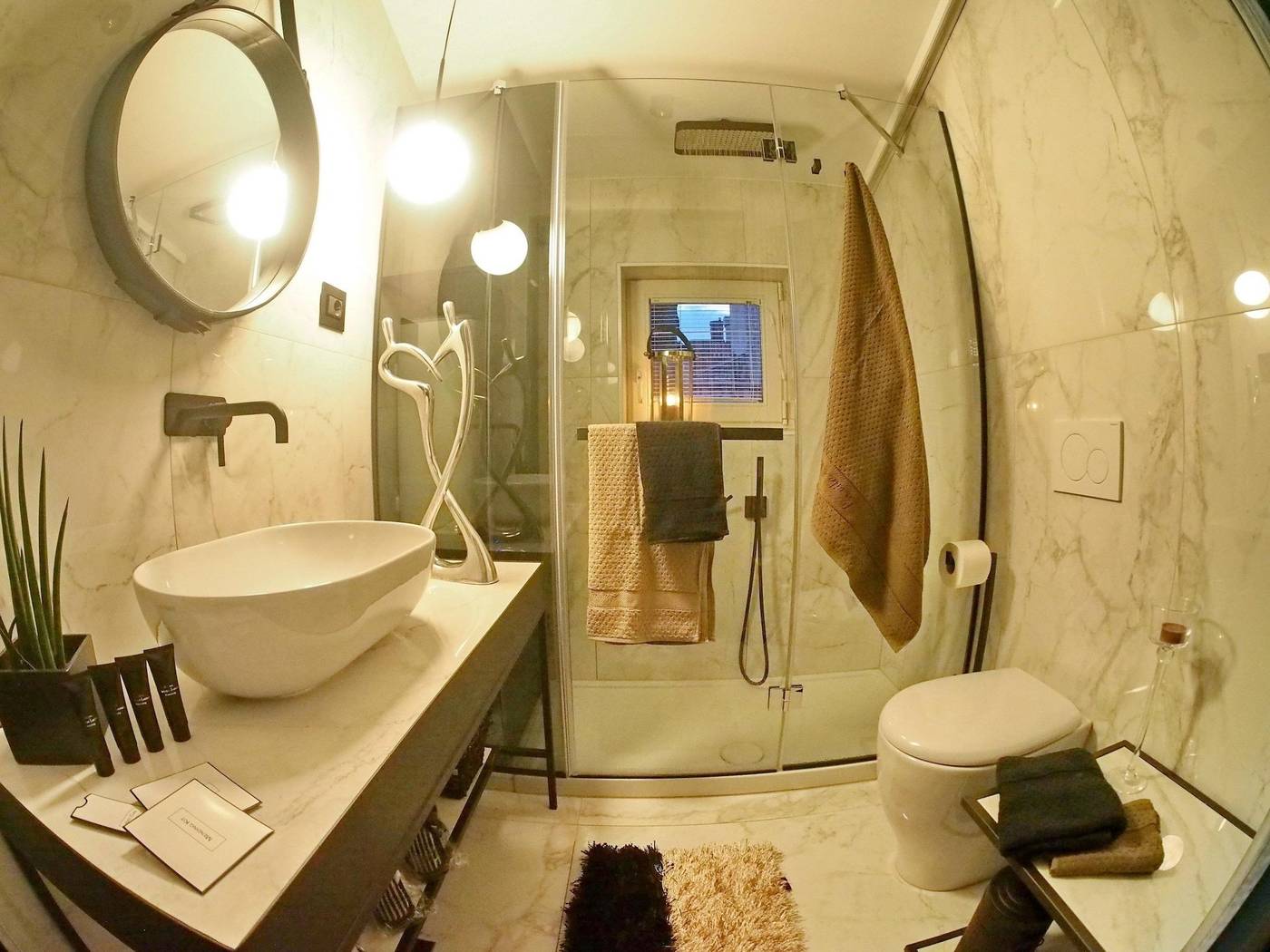 La-Vita-E-Bella-Ii-Room-42