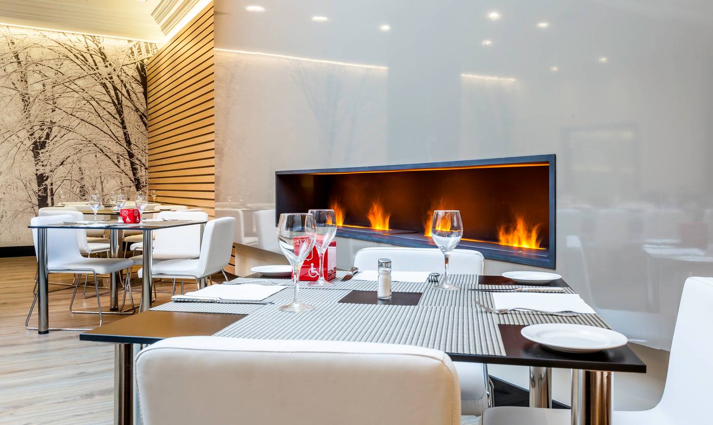 Ilunion-Suites-Madrid-----Restaurant-15