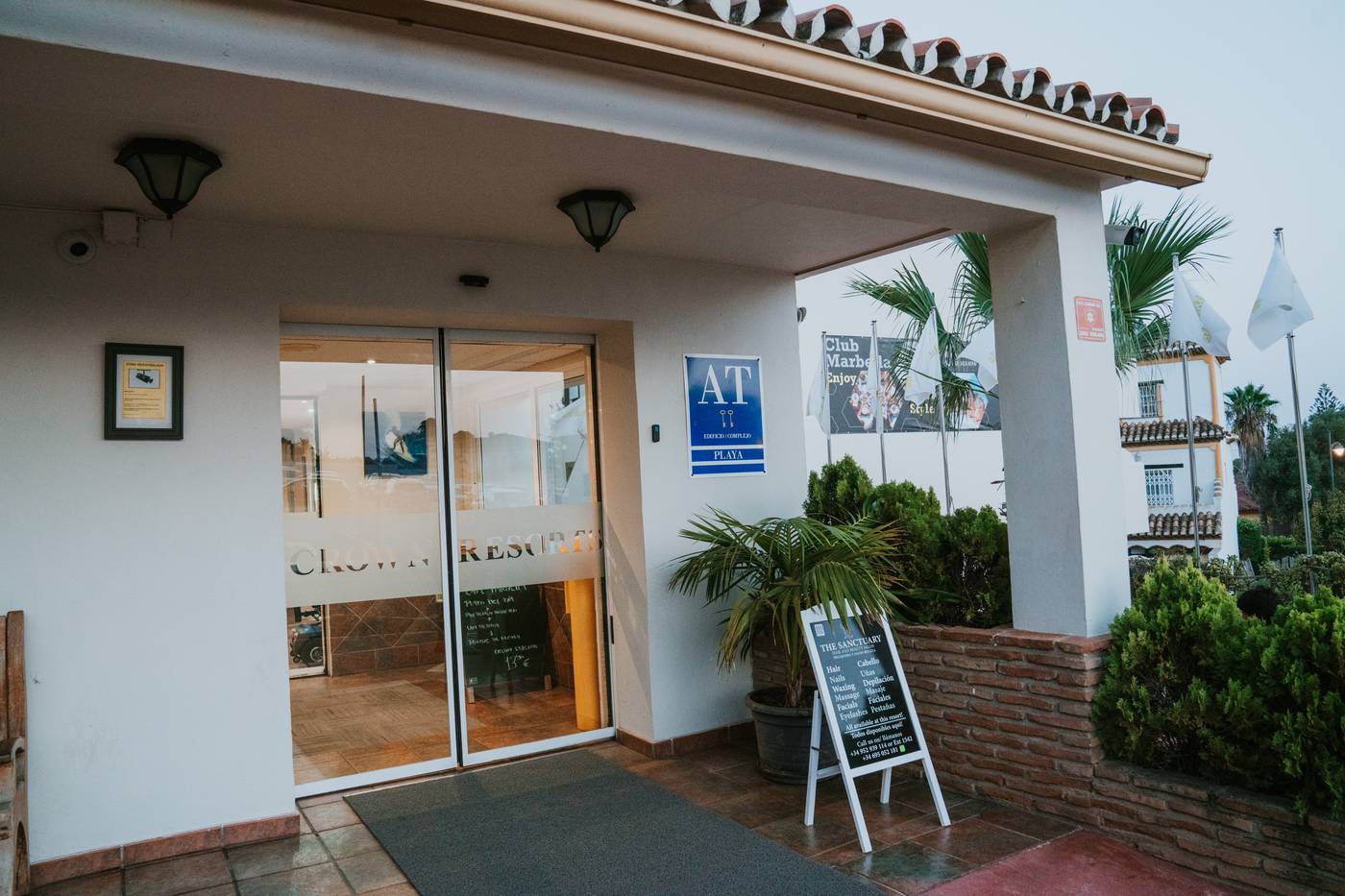 Crown-Resorts-Lobby-21