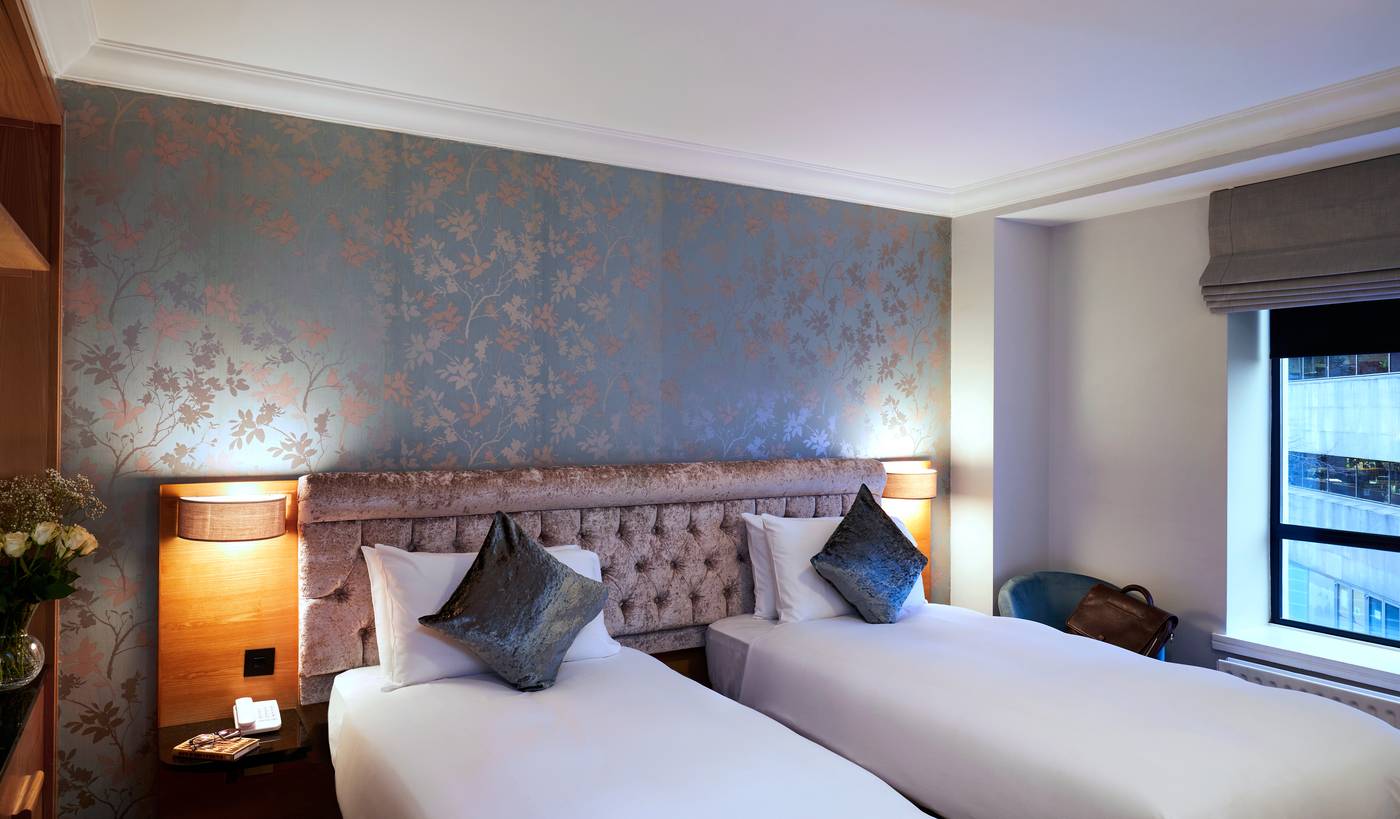 Handel-s-Hotel-Room-9