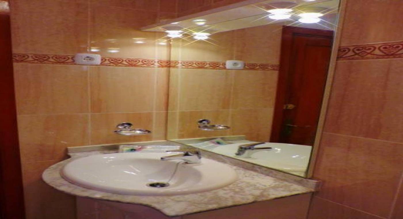 Castillo-Beach-Room-29