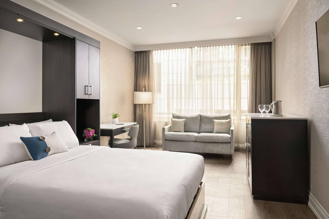 Georgian-Court-Hotel-Room-19