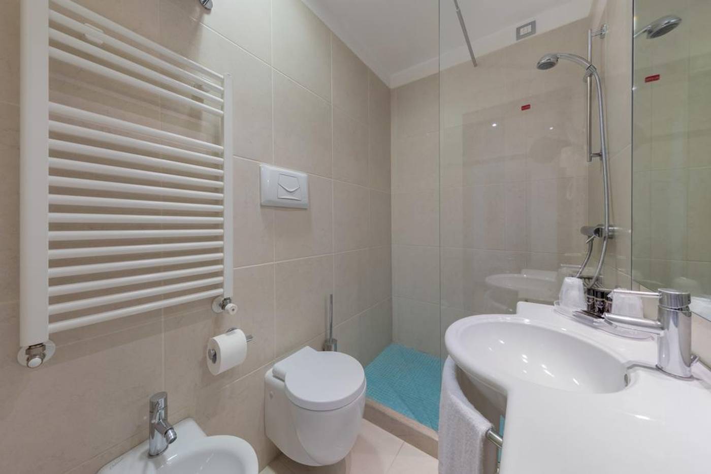 Hotel-Delfino-Room-34