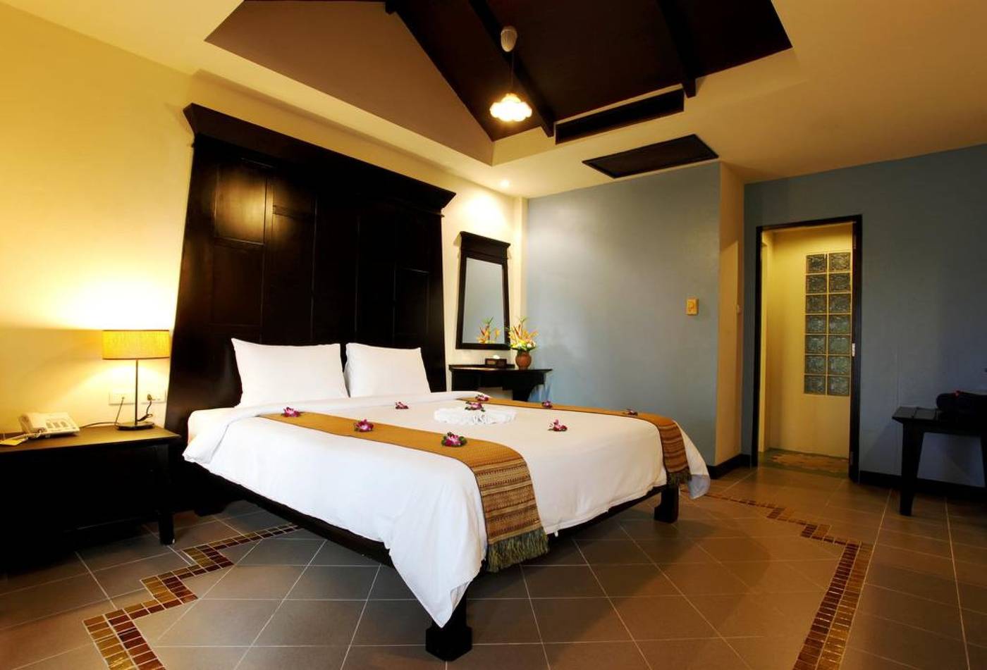 Patong-Cottage-Room-15