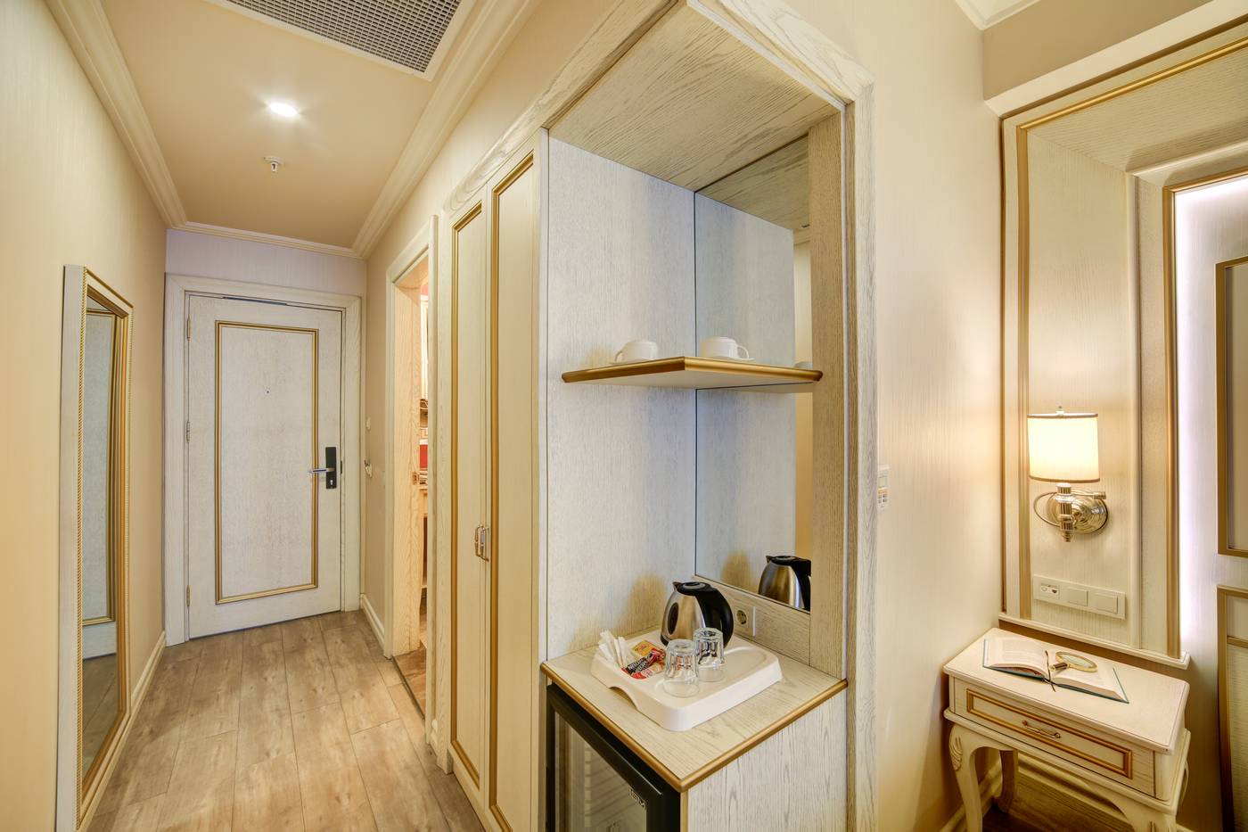 Halifaks-Hotel-Room-29