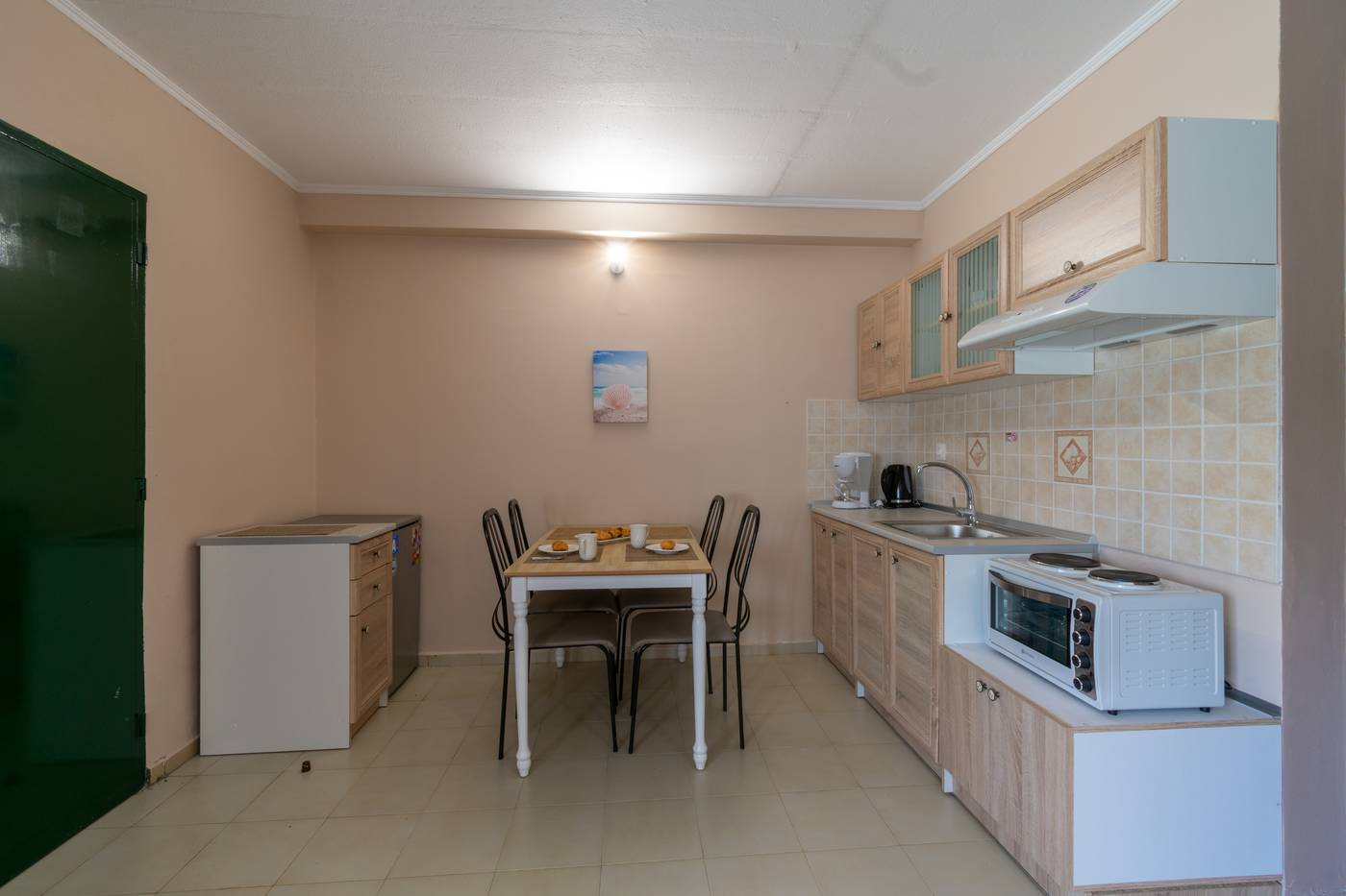 Govino-Bay-Apartments-Room-53