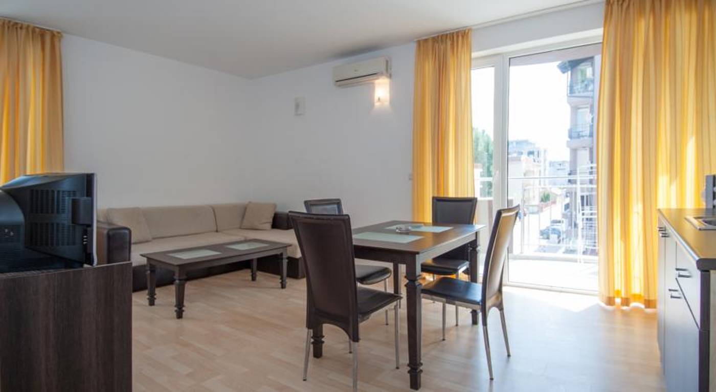 Stella-Polaris-Holiday-Complex-Room-4