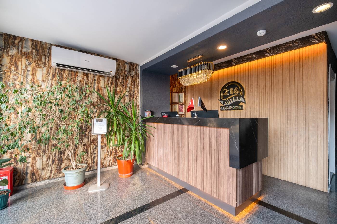 216-Bosphorus-Suite-Lobby-14