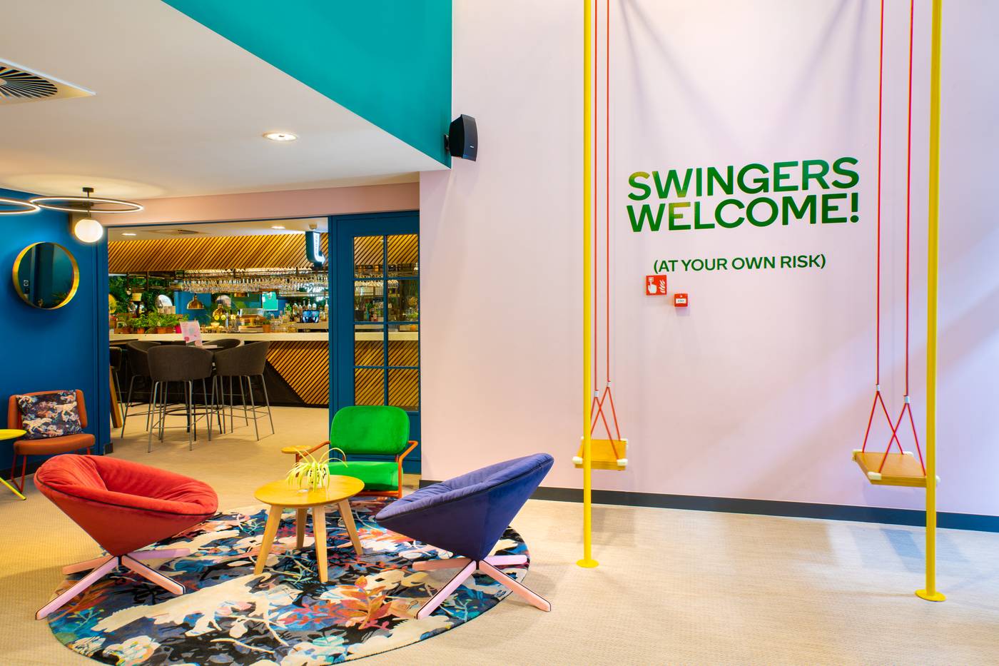 B-B-Hotel-Brussels-Centre-Louise-Lobby-48