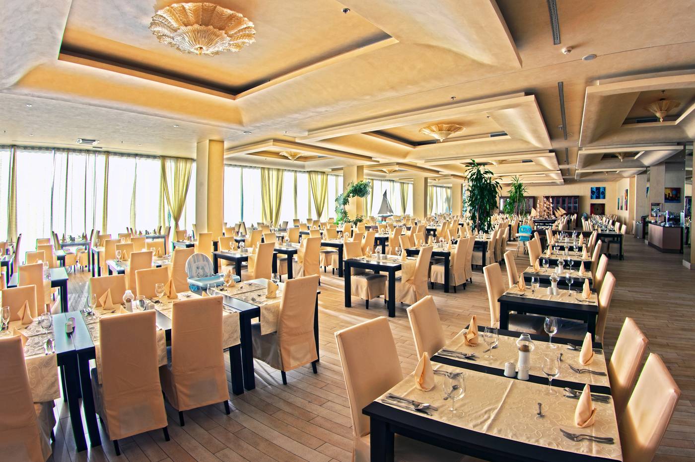 Grand-Hotel-Park-Restaurant-42