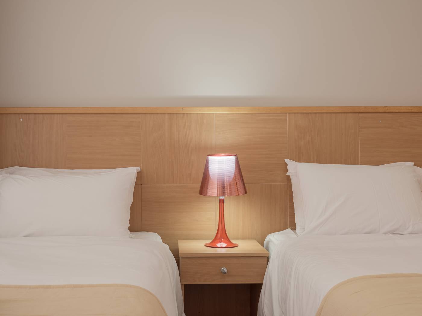 Tsilivi-Admiral-Room-15