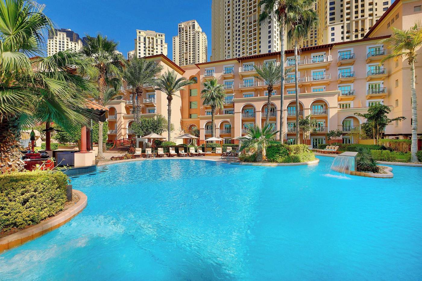 The-Ritz-Carlton--Dubai-Pool-1