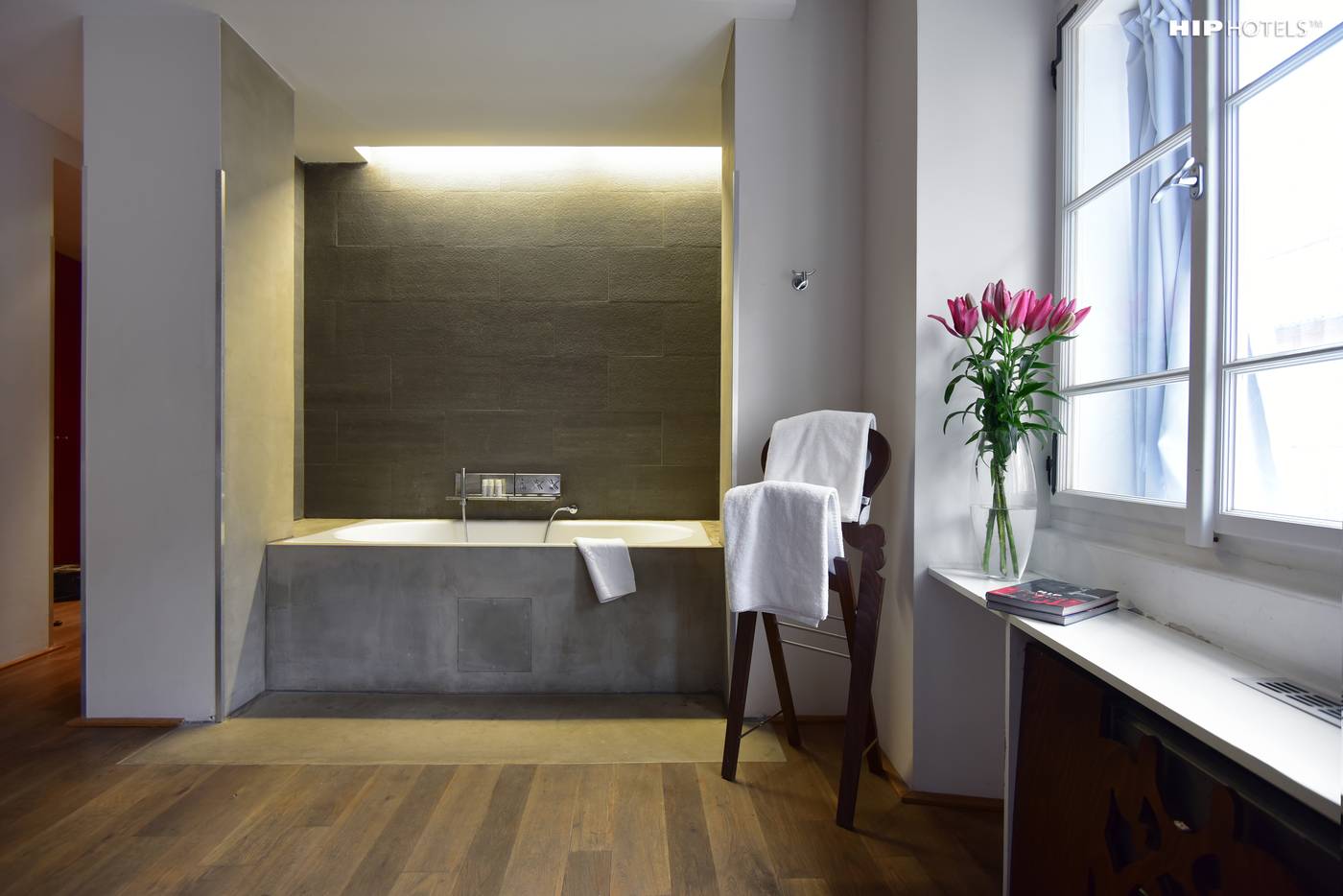 Design-Hotel-Neruda-Room-13