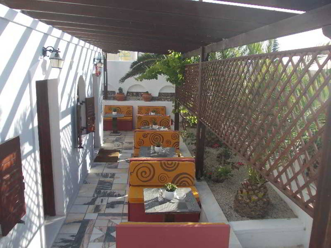 Aparthotel-Black-Sand-Restaurant-68