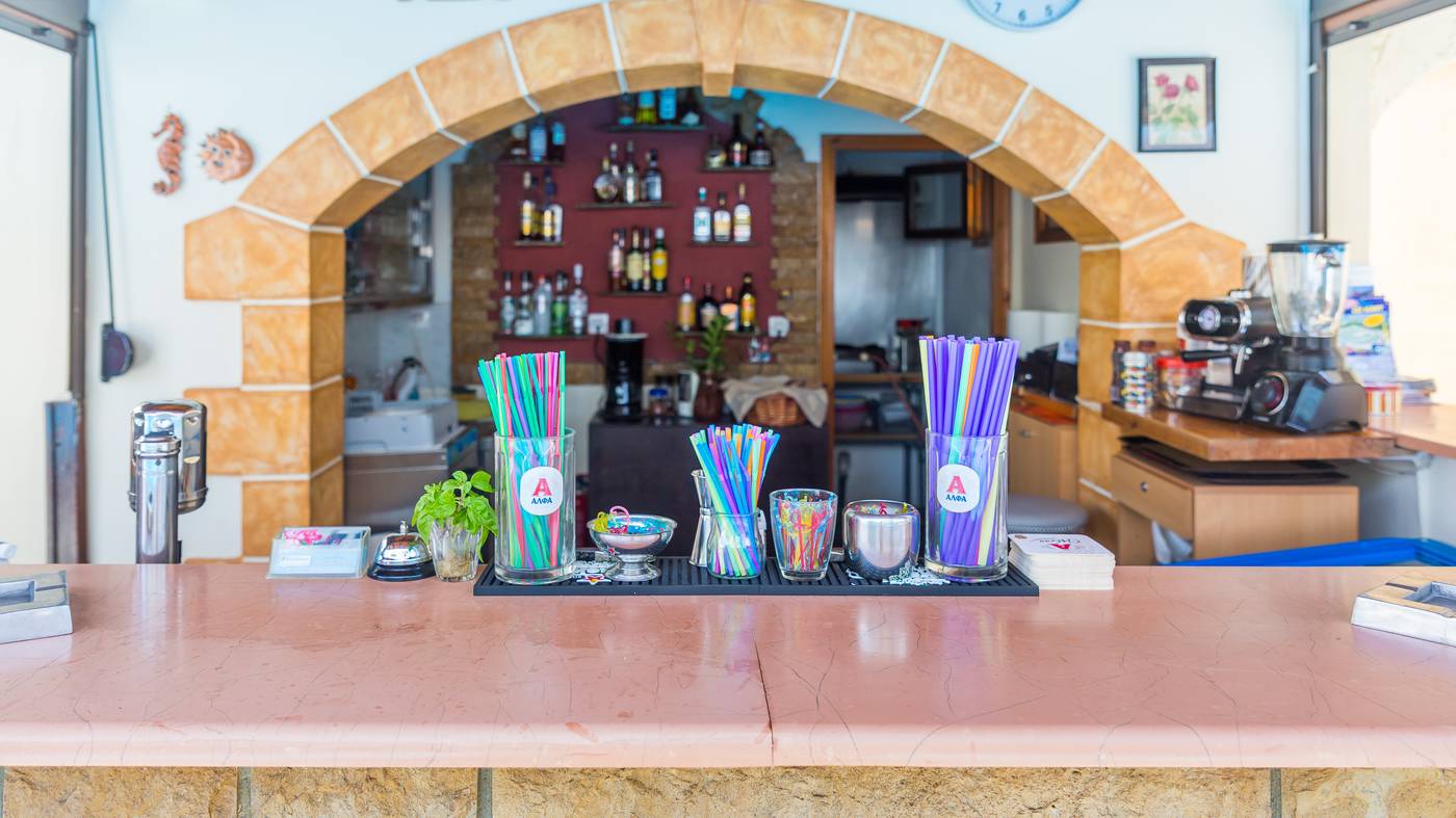 Lola-Apartments-Bar-35