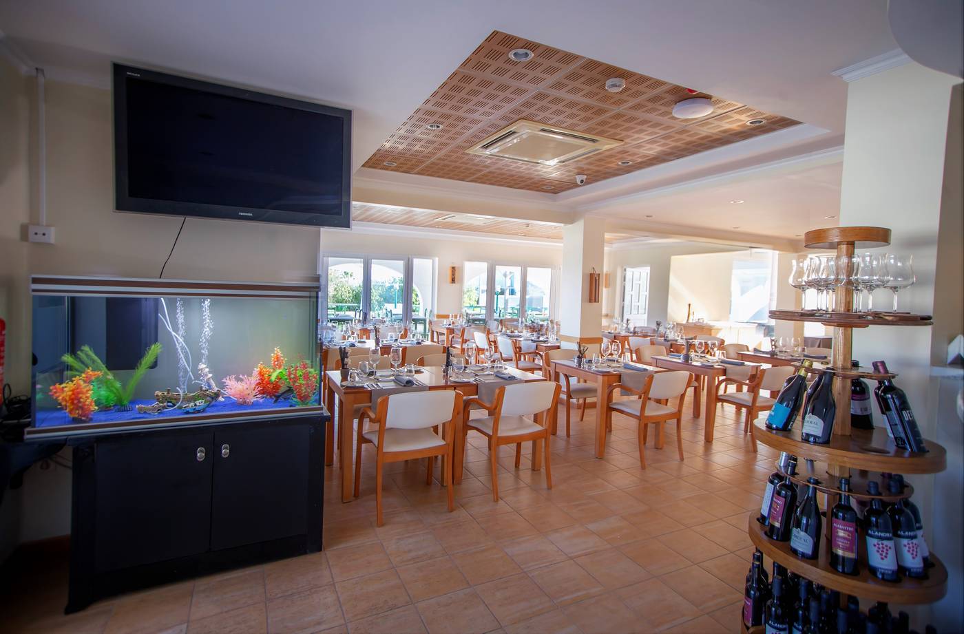 Hotel-Maritur---Adult-Only-Restaurant-42