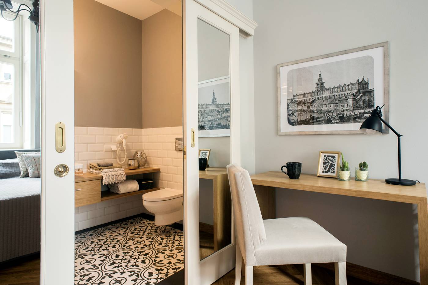 Belle-Epoque-Residence-Room-58