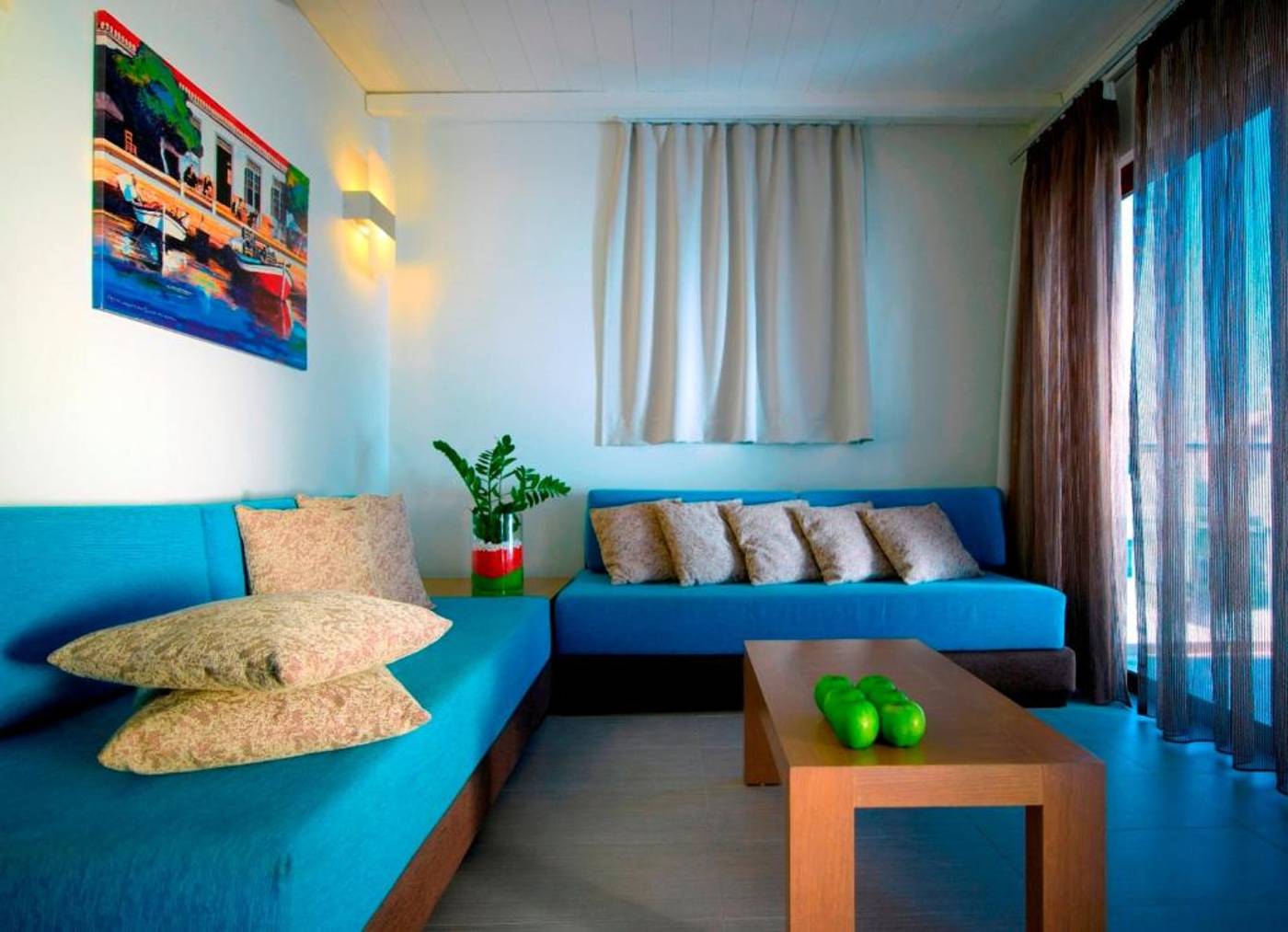 Minos-Village-Room-21