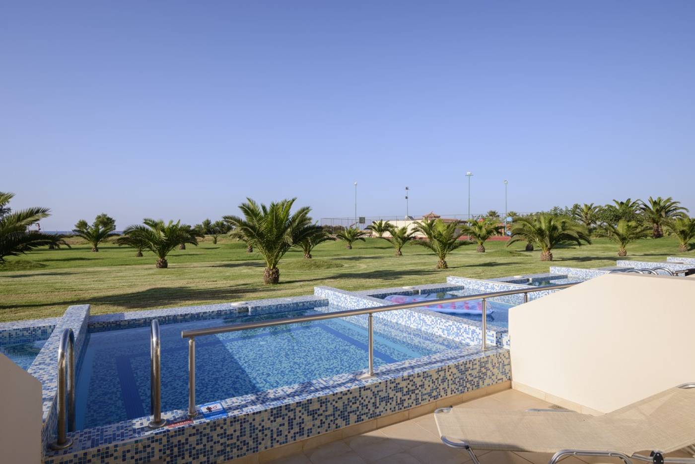 Vantaris-Palace-Room-11