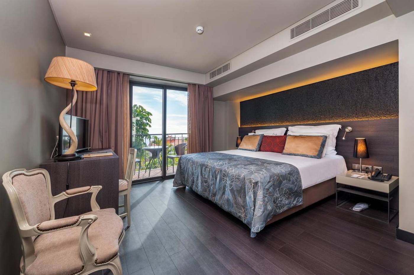 TUI-Blue-Gardens-Adults-Only-Savoy-Signature-Room-25