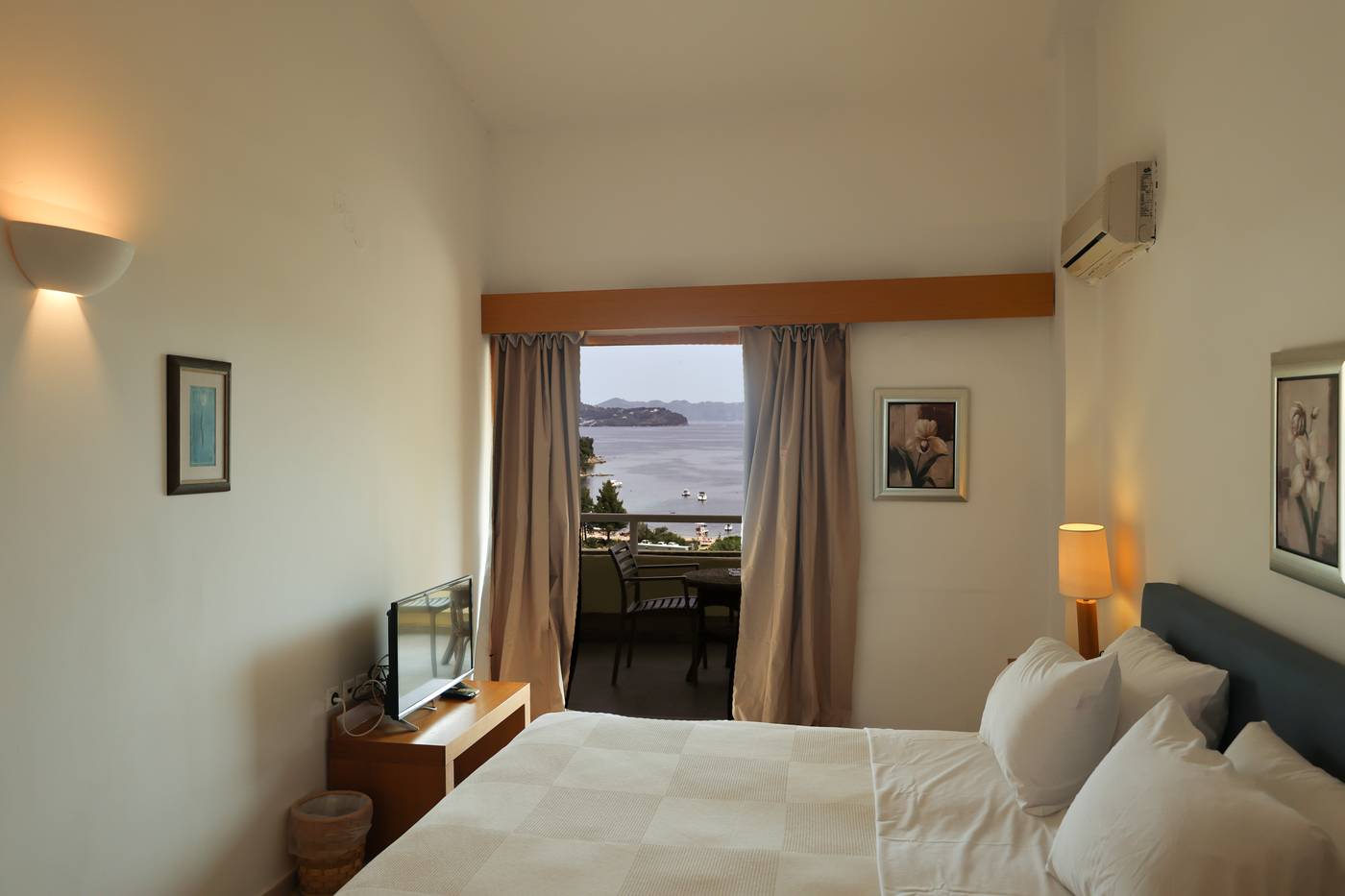 Kanapitsa-Mare-Room-38